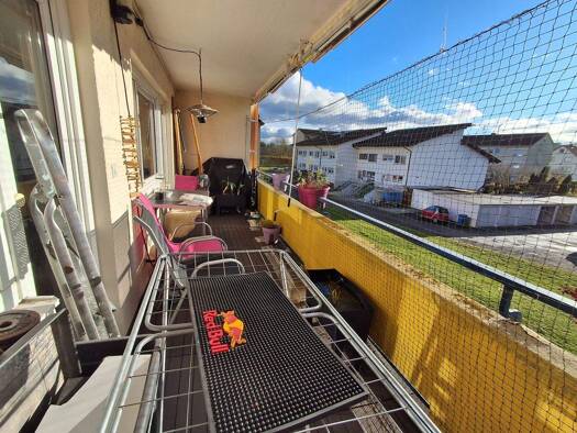 Wohnung zum Kauf 235.000 € 4 Zimmer 98,2 m² Geschoss 1/4 frei ab sofort Lottstetten Lottstetten 79807
