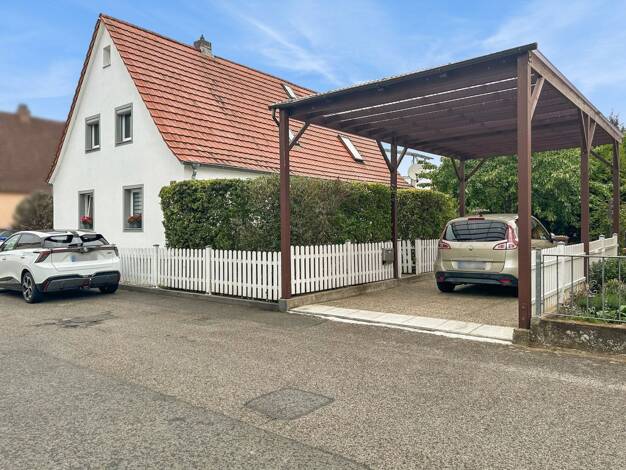 Einfamilienhaus zum Kauf 490.000 € 7 Zimmer 172,5 m² 565 m² Grundstück Unterpleichfeld 97294