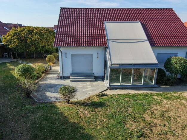 Einfamilienhaus zum Kauf provisionsfrei 850.000 € 7,5 Zimmer 230 m² 680 m² Grundstück Am Hohen Rain 38 Donaustetten Ulm 89079