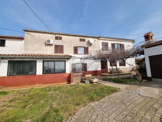 Haus zum Kauf 299.000 € 5 Zimmer 331 m² 754 m² Grundstück Kaštelir