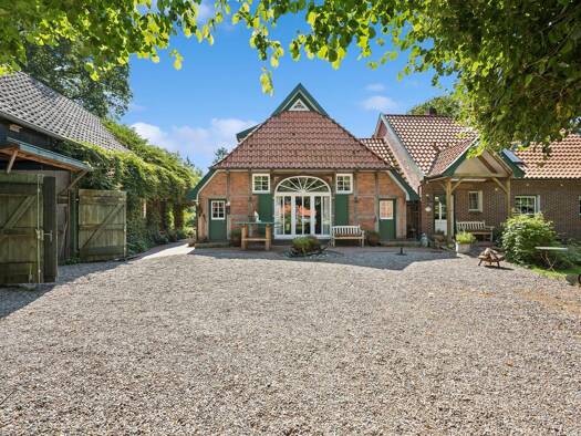 Einfamilienhaus zum Kauf 949.000 € 9 Zimmer 320 m² 17.407 m² Grundstück Delfshausen Rastede 26180