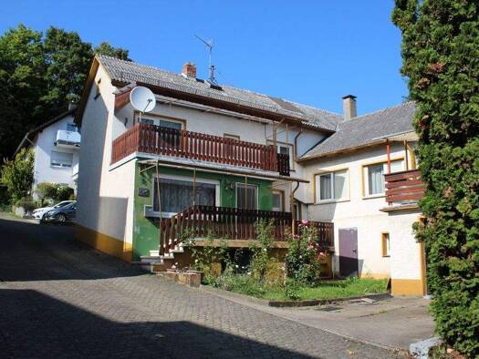 Mehrfamilienhaus zum Kauf 128.000 € 6 Zimmer 130 m² 1.202 m² Grundstück Buch 56357