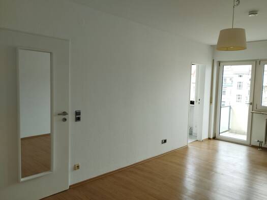 Wohnung zur Miete 400 € 1 Zimmer 31,8 m² Geschoss 4/5 frei ab sofort Bleiweiß Nürnberg 90461