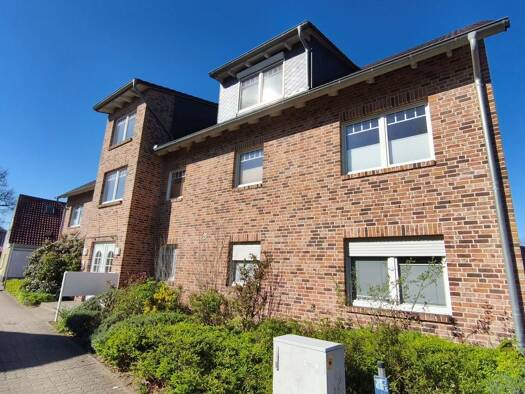 Wohnung zum Kauf 249.000 € 3 Zimmer 83 m² 2. Geschoss Uetersen 25436