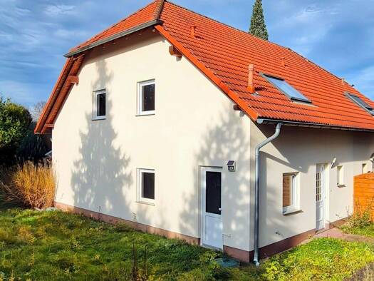 Doppelhaushälfte zum Kauf 395.000 € 5 Zimmer 140 m² 420 m² Grundstück Teichäcker 23 Kötschlitz Leuna 06237