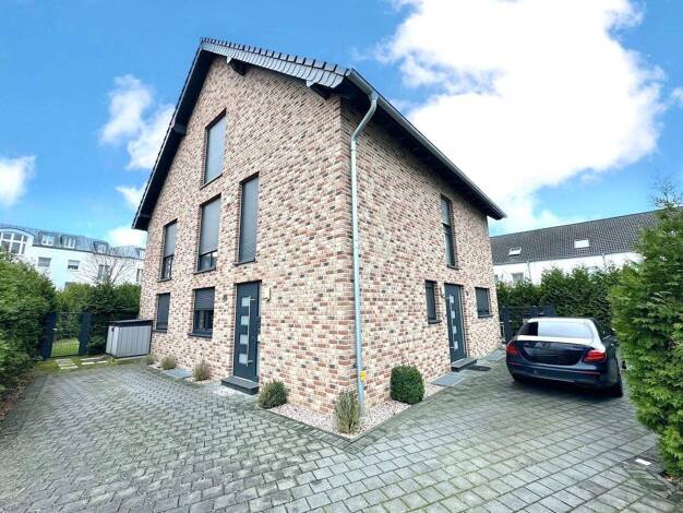 Einfamilienhaus zum Kauf 998.000 € 7 Zimmer 255 m² 600 m² Grundstück Stadionviertel Neuss 41464