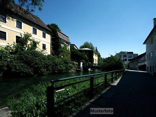 Mehrfamilienhaus zum Kauf 112 m² 1.203 m² Grundstück Helbra 06311