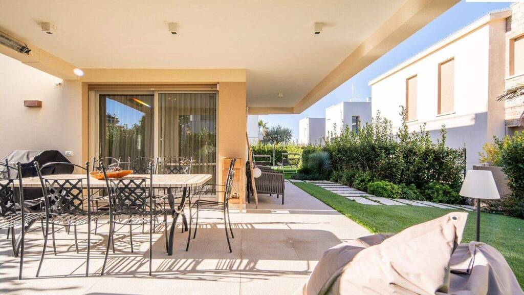 Haus zum Kauf 1.850.000 € 7 Zimmer 260 m² 600 m² Grundstück Sirmione 25019