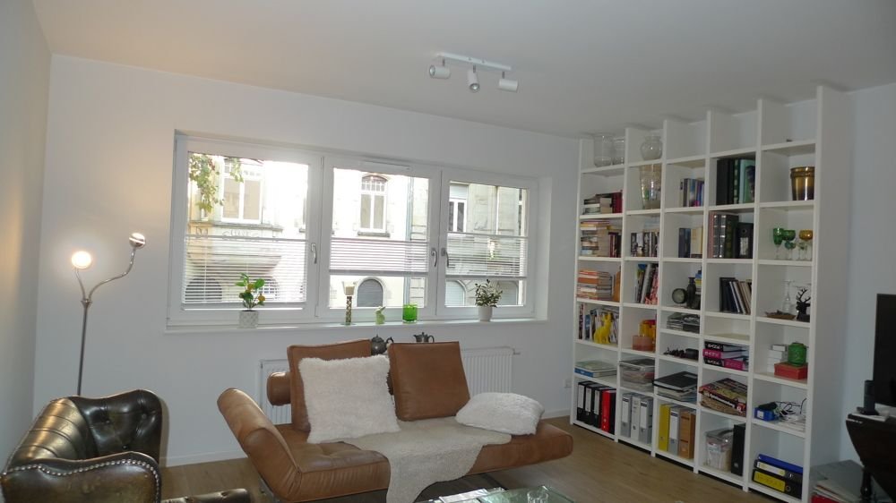 Wohnung zur Miete 900 € 2 Zimmer 75 m²<br/>Wohnfläche 1.<br/>Geschoss 01.12.2024<br/>Verfügbarkeit Altstadt 1 Trier 54290