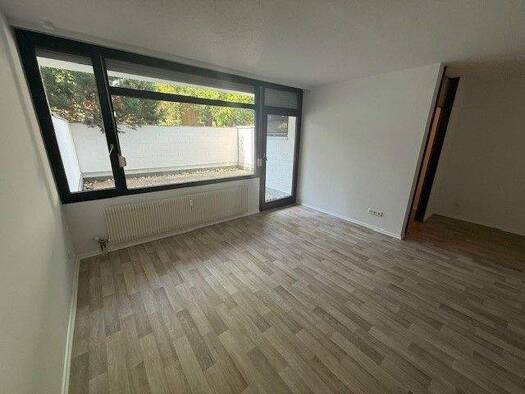 Studio zum Kauf 120.000 € 1 Zimmer 47 m² EG frei ab sofort Glauberstr. 28 Kitzingen 97318