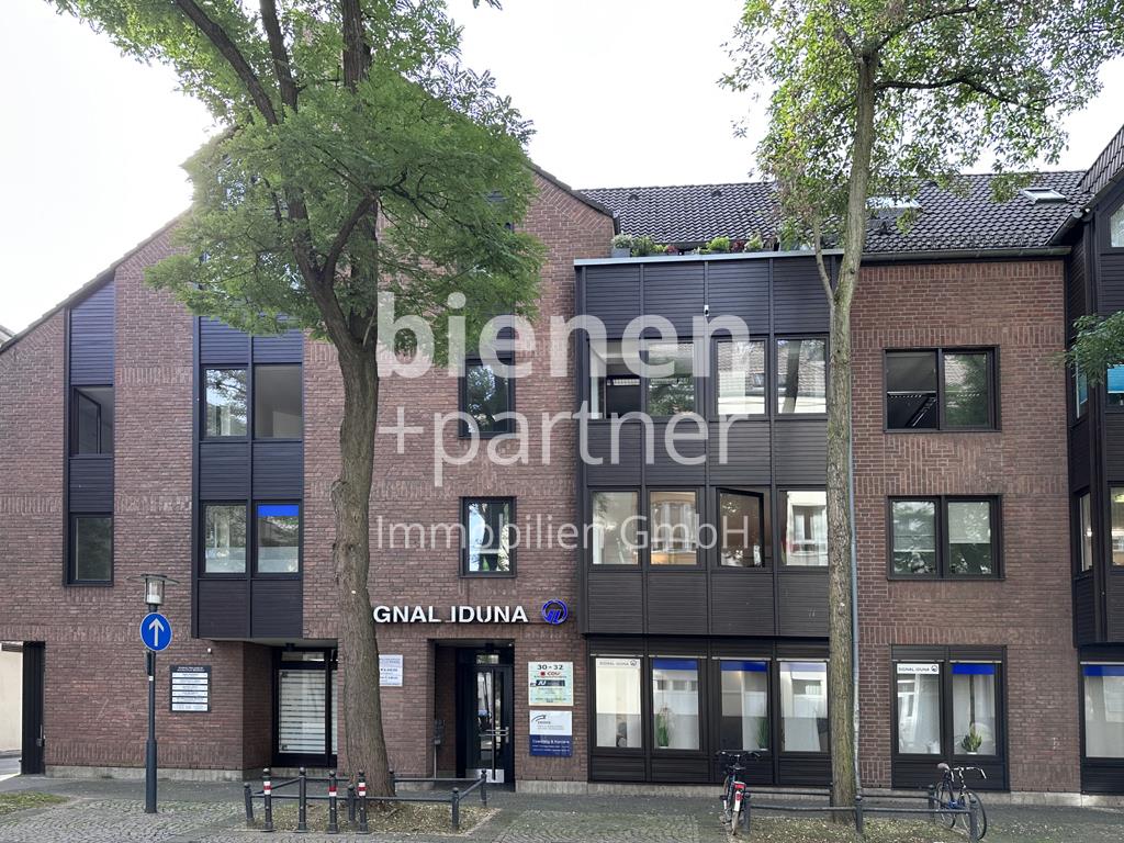 Büro-/Praxisfläche zum Kauf 390.000 € 337 m²<br/>Bürofläche Carl-Wilhelm-Straße 19 Vier Wälle Krefeld 47798