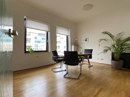 Bürofläche zur Miete 450 € 2 Zimmer 57 m² Bürofläche Stadtmitte Krefeld 47799