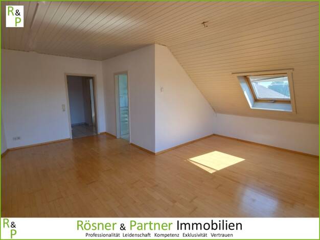 Wohnung zum Kauf 259.000 € 2,5 Zimmer 70 m² Dachgeschoss, 2. Geschoss frei ab sofort Mörfelden Mörfelden-Walldorf 64546