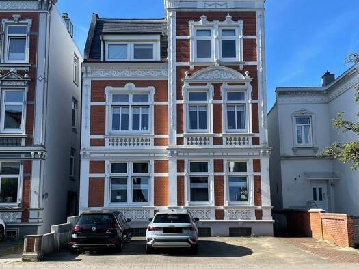 Wohnung zum Kauf 248.000 € 4 Zimmer 91,8 m² 2 Geschosse Cuxhaven Cuxhaven 27472