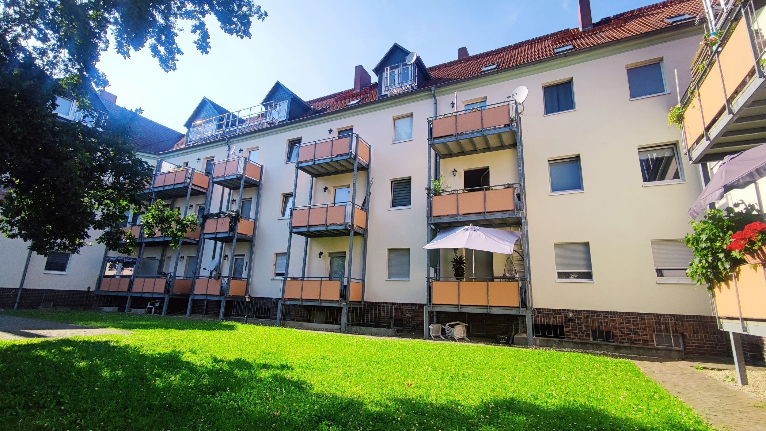 Wohnung zur Miete 416 € 2 Zimmer 64 m²<br/>Wohnfläche 3.<br/>Geschoss ab sofort<br/>Verfügbarkeit Lessingstraße 22 Bitterfeld Bitterfeld-Wolfen 06749