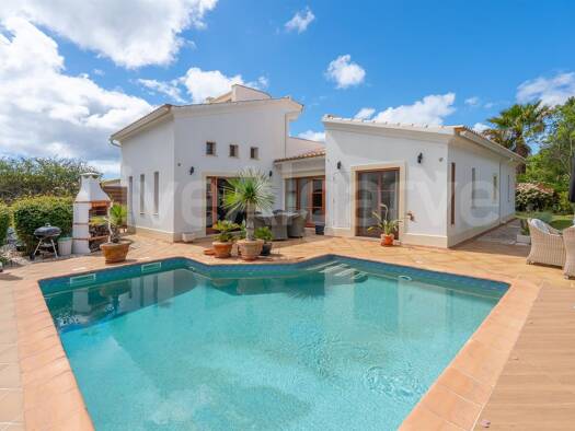 Haus zum Kauf 799.000 € 207 m² 595 m² Grundstück Burgau 8650