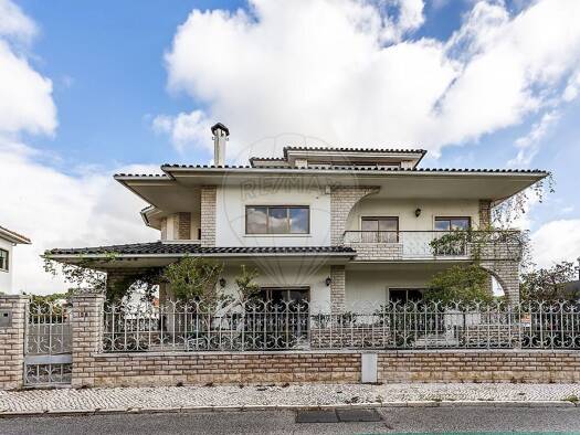 Villa zum Kauf 4.500.000 € 449 m² 682 m² Grundstück Alvalade 1700-148
