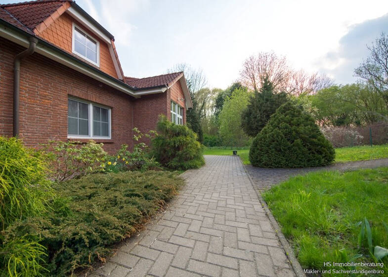 Wohnung zur Miete 484 € 2 Zimmer 56,3 m² Dachgeschoss, 2. Geschoss Rampe 5 Polleben Lutherstadt Eisleben / Polleben 06295