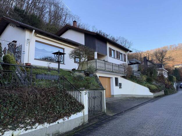 Einfamilienhaus zum Kauf 230.000 € 5 Zimmer 140 m² 534 m² Grundstück Brohl Brohl-Lützing 56656