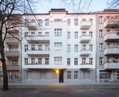 Wohnung zum Kauf 214.900 € 2 Zimmer 48,3 m² 1. Geschoss Weserstr. 77 Neukölln Berlin 12059