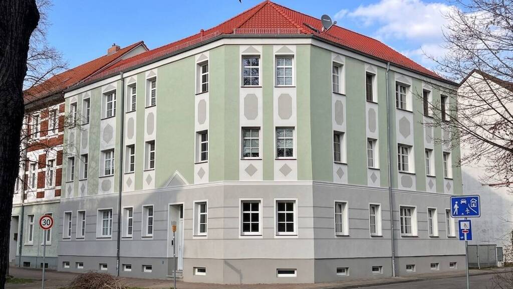 Wohnung zur Miete 449 € 2 Zimmer 44,3 m² EG frei ab 01.05.2026 Schlachthofstraße 1 Innenstadt Dessau-Roßlau 06844
