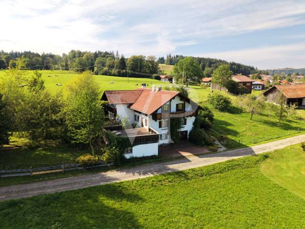 Mehrfamilienhaus zum Kauf 550.000 € 6 Zimmer 170 m² 1.070 m² Grundstück Bernbeuren Bernbeuren 86975
