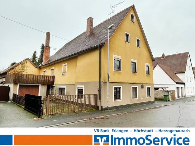 Mehrfamilienhaus zum Kauf 359.000 € 8 Zimmer 236 m² 470 m² Grundstück Erlangen / Frauenaurach 91056