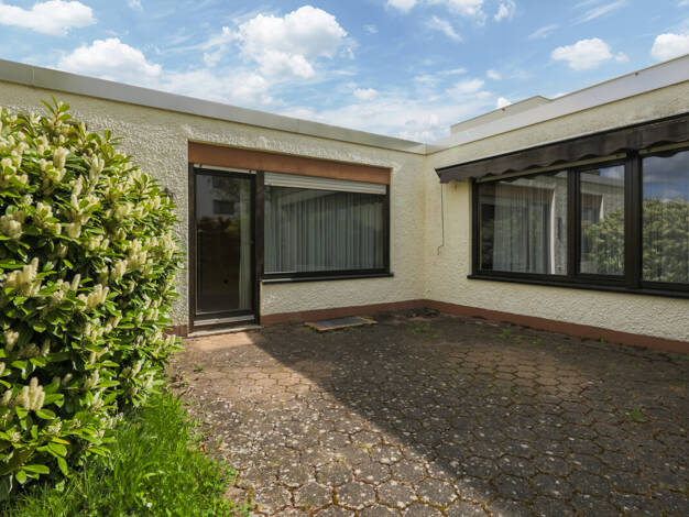 Bungalow zum Kauf 395.000 € 4,5 Zimmer 118 m² 284 m² Grundstück Sonnenhof Pforzheim 75180