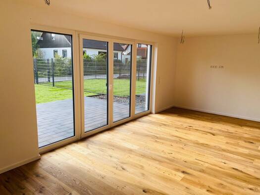 Reihenmittelhaus zur Miete 1.400 € 4 Zimmer 135 m² 300 m² Grundstück Teichstraße Hambühren II Hambühren 29313