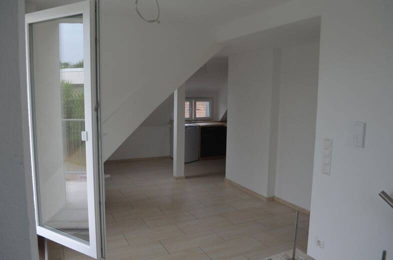Wohnung zur Miete 480 € 2 Zimmer 38 m² Dachgeschoss, 2. Geschoss frei ab 01.08.2025 Groß-Karben Karben 61184