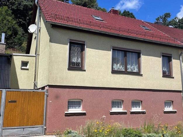 Doppelhaushälfte zum Kauf 115.000 € 4,5 Zimmer 95 m² 400 m² Grundstück Ohrdruf 99885