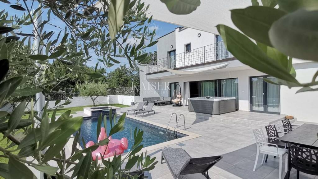 Haus zum Kauf 850.000 € 5 Zimmer 204 m² Porec Luka