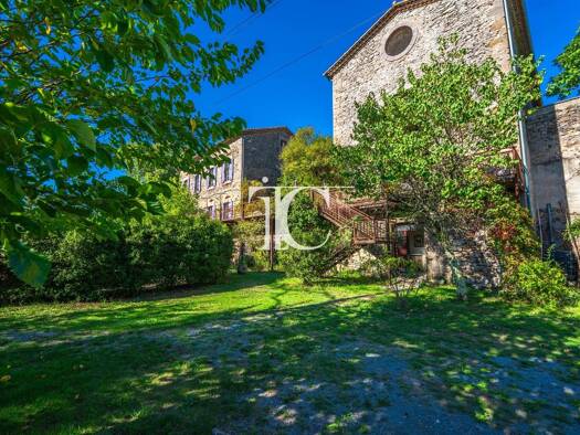 Haus zum Kauf 910.000 € 379 m² 8.758 m² Grundstück Banne 07460