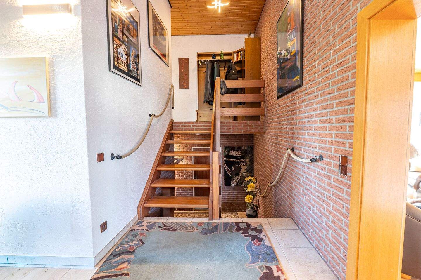 Immobilie in Deinste - Split-Level-Bungalow mit viel Potenzial und besonderem Flair in ruhiger Sackgassenlage von Fredenbeck - Bild 2