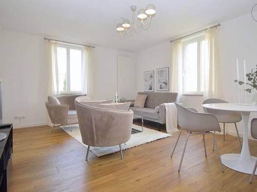 Haus zur Miete Wohnen auf Zeit 3.500 € 4 Zimmer 111 m² frei ab sofort Biebrich Wiesbaden 65203