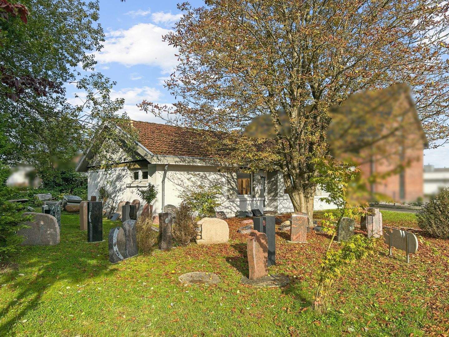 Immobilie in Bad Segeberg - Viel Platz zum Wohnen und Arbeiten in Bad Segeberger Gewerbegebiet - Bild 1