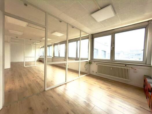 Büro-/Praxisfläche zur Miete provisionsfrei 250 € 125 m² Bürofläche teilbar von 23 m² bis 222 m² Loebstraße 15 Trier-Nord Trier 54292