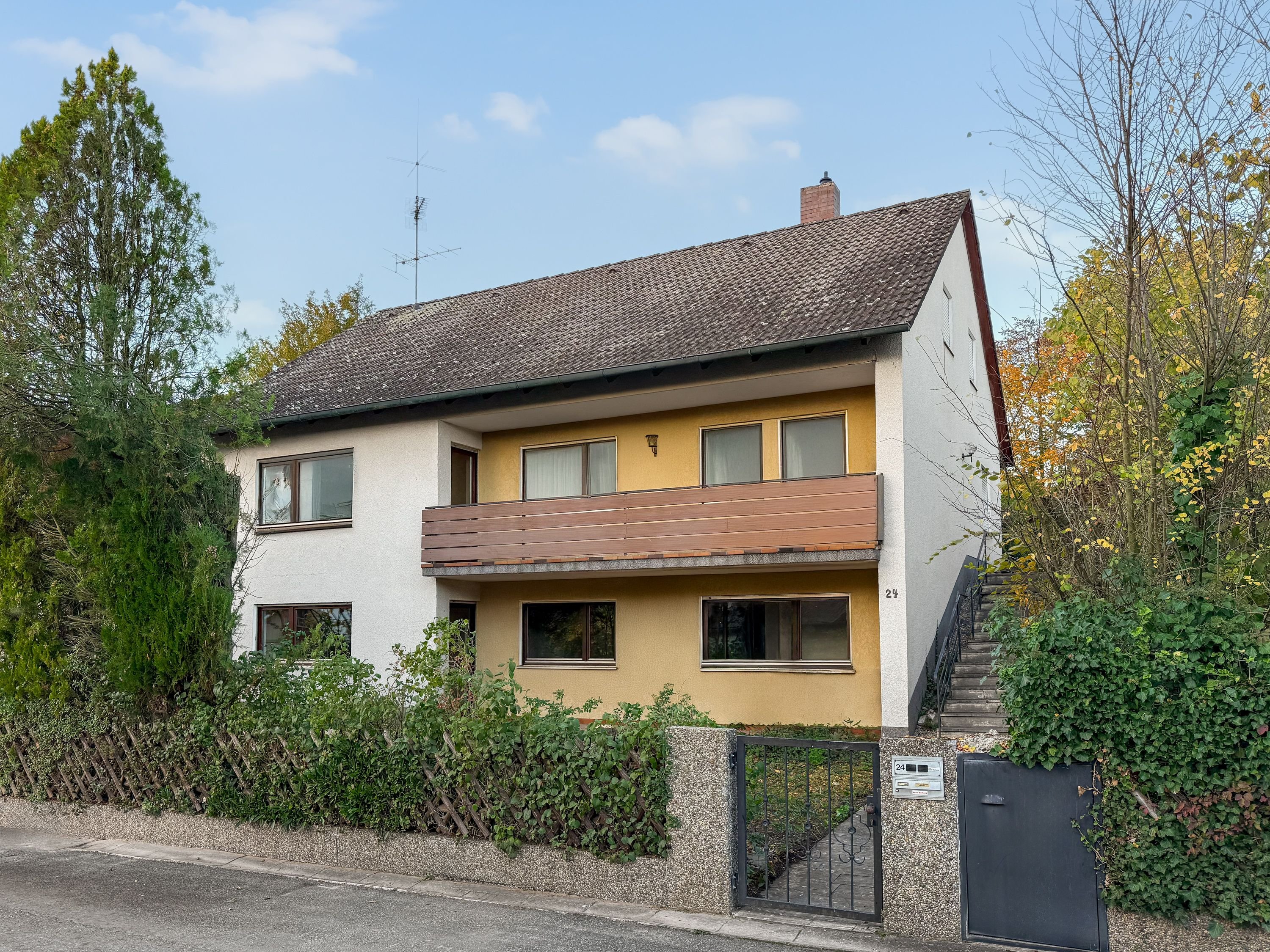 Haus zum Kauf 498.000 € 7 Zimmer 170 m²<br/>Wohnfläche 895 m²<br/>Grundstück ab sofort<br/>Verfügbarkeit Veitsbronn Veitsbronn 90587