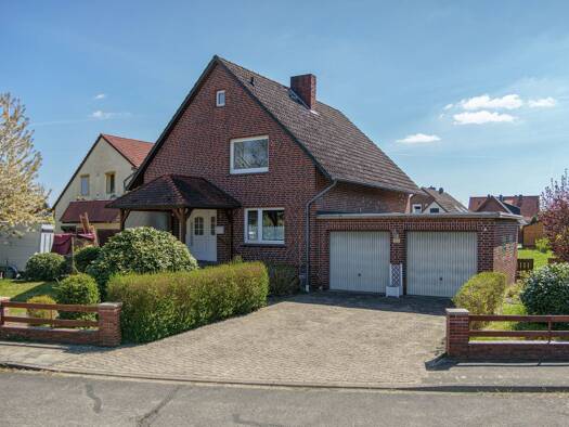 Einfamilienhaus zum Kauf 297.000 € 4 Zimmer 140 m² 791 m² Grundstück An der Wietze 7 Wietzendorf Wietzendorf 29649