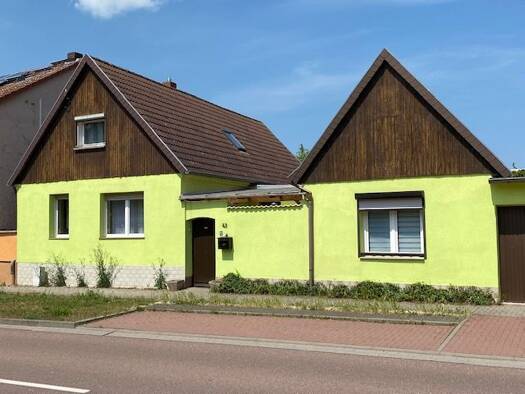 Einfamilienhaus zum Kauf provisionsfrei 29.000 € 4 Zimmer 103,5 m² 1.674 m² Grundstück Crücherner Straße 43 Kleinpaschleben Osternienburger Land 06386