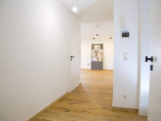 Wohnung zum Kauf - Erstbezug provisionsfrei 320.000 € 2 Zimmer 80,5 m² EG frei ab sofort Böbrach 94255