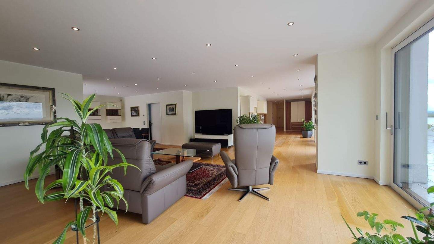 Property thumbnail 11