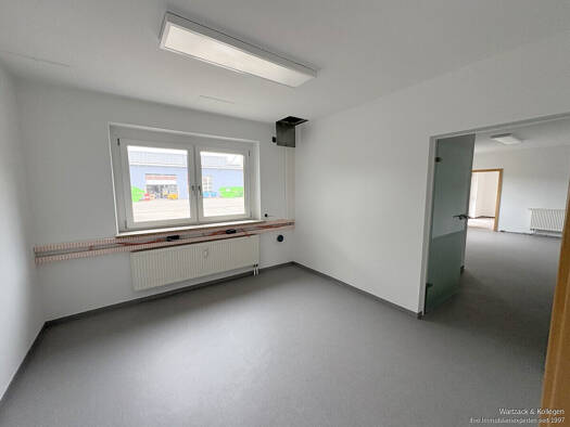 Bürogebäude zur Miete 655 € 3 Zimmer 59,1 m² Bürofläche Allersberg 90584