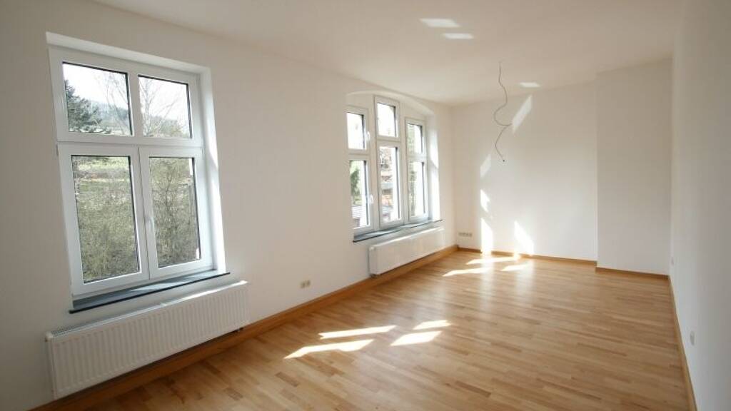 Wohnung zur Miete 502 € 2 Zimmer 83,7 m² Bahnhofstraße 70 Ritschenhausen 98617