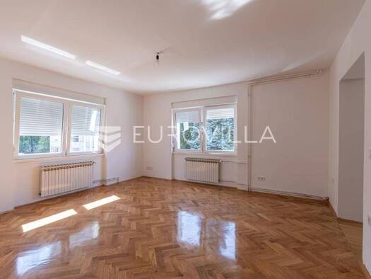 Wohnung zur Miete 750 € 1 Zimmer 55 m² 1. Geschoss Banfica Varaždin 42000