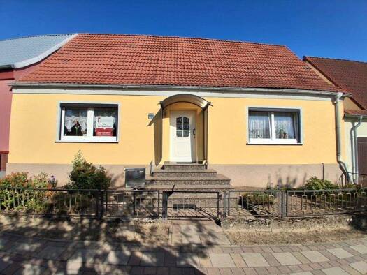 Einfamilienhaus zum Kauf 125.000 € 4 Zimmer 87 m² 789 m² Grundstück Gützkow 17506