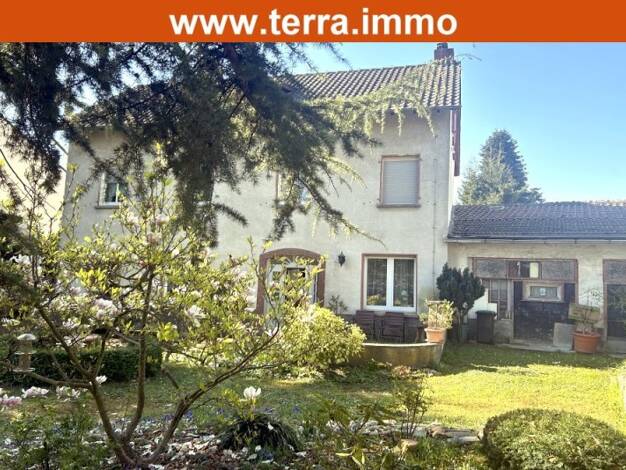 Mehrfamilienhaus zum Kauf 799.000 € 9 Zimmer 205 m² 1.222 m² Grundstück frei ab sofort Frankfurt am Main 65929