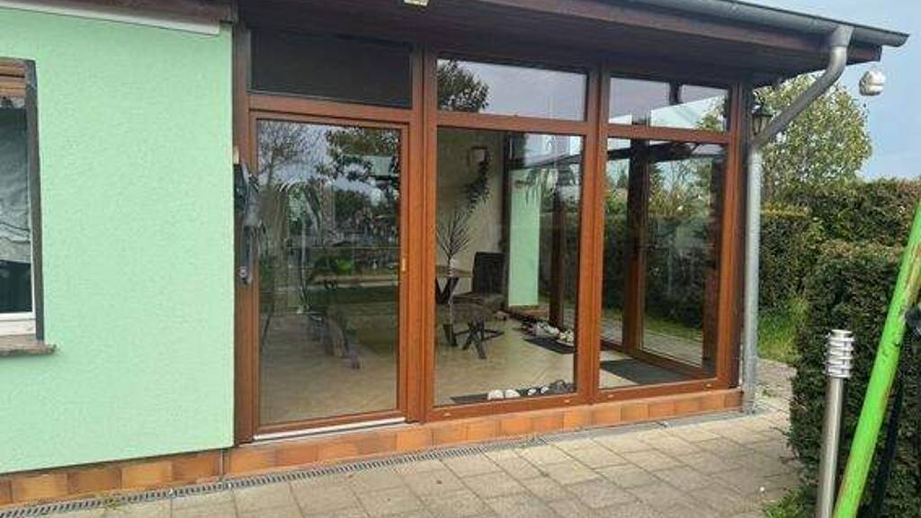 Einfamilienhaus zum Kauf 280.000 € 9 Zimmer 156 m² 8.830 m² Grundstück Weinberge Mühlberg 04931