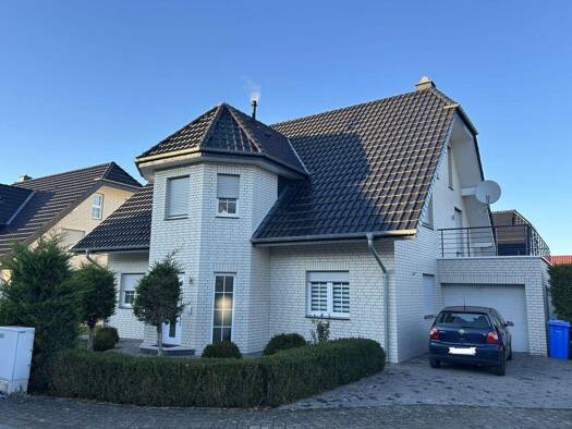 Einfamilienhaus zum Kauf 459.000 € 8 Zimmer 200 m² 526 m² Grundstück Warburg 34414