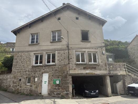 Haus zum Kauf 89.000 € 114 m² 146 m² Grundstück Saint-Julien-Vocance 07690